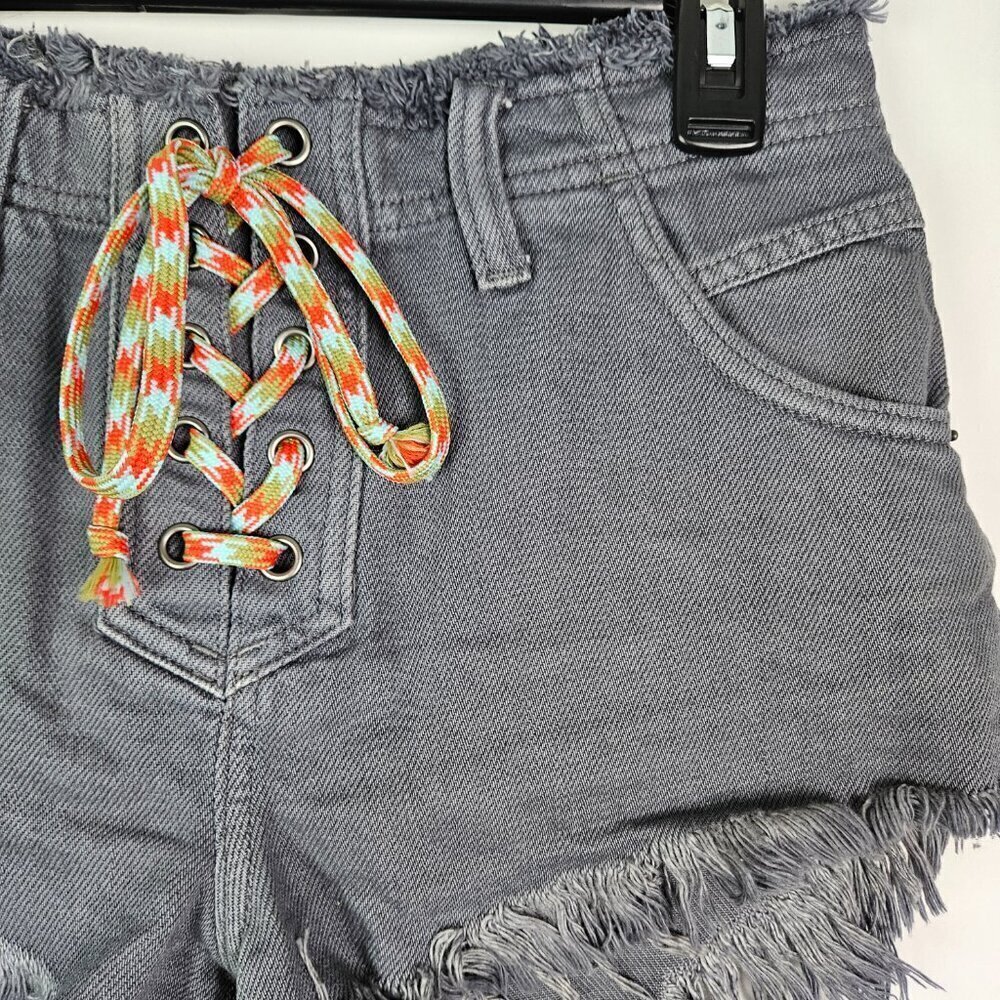 Free People | We The Free Becket Gray Denim Slouchy Cutoff Short 26 OB1136900 - Picture 4 of 10